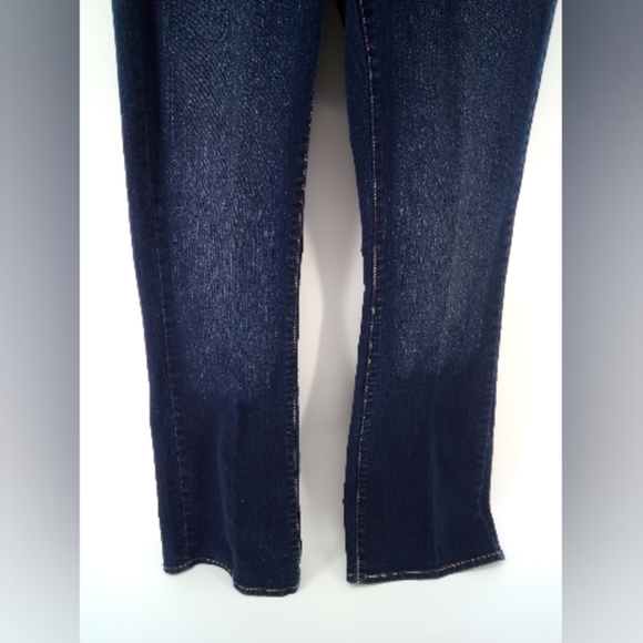 Levi Strauss Curvy Bootcut Signiture Dark Wash Blue Jeans Y2K Early 2000's 4M - Picture 6 of 16